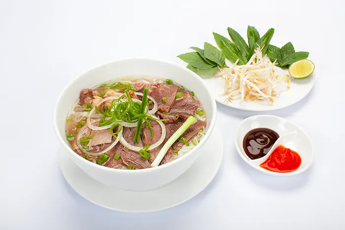 Cần-chuẩn-bị-những-gì-khi-mở-quán-phở.jpg