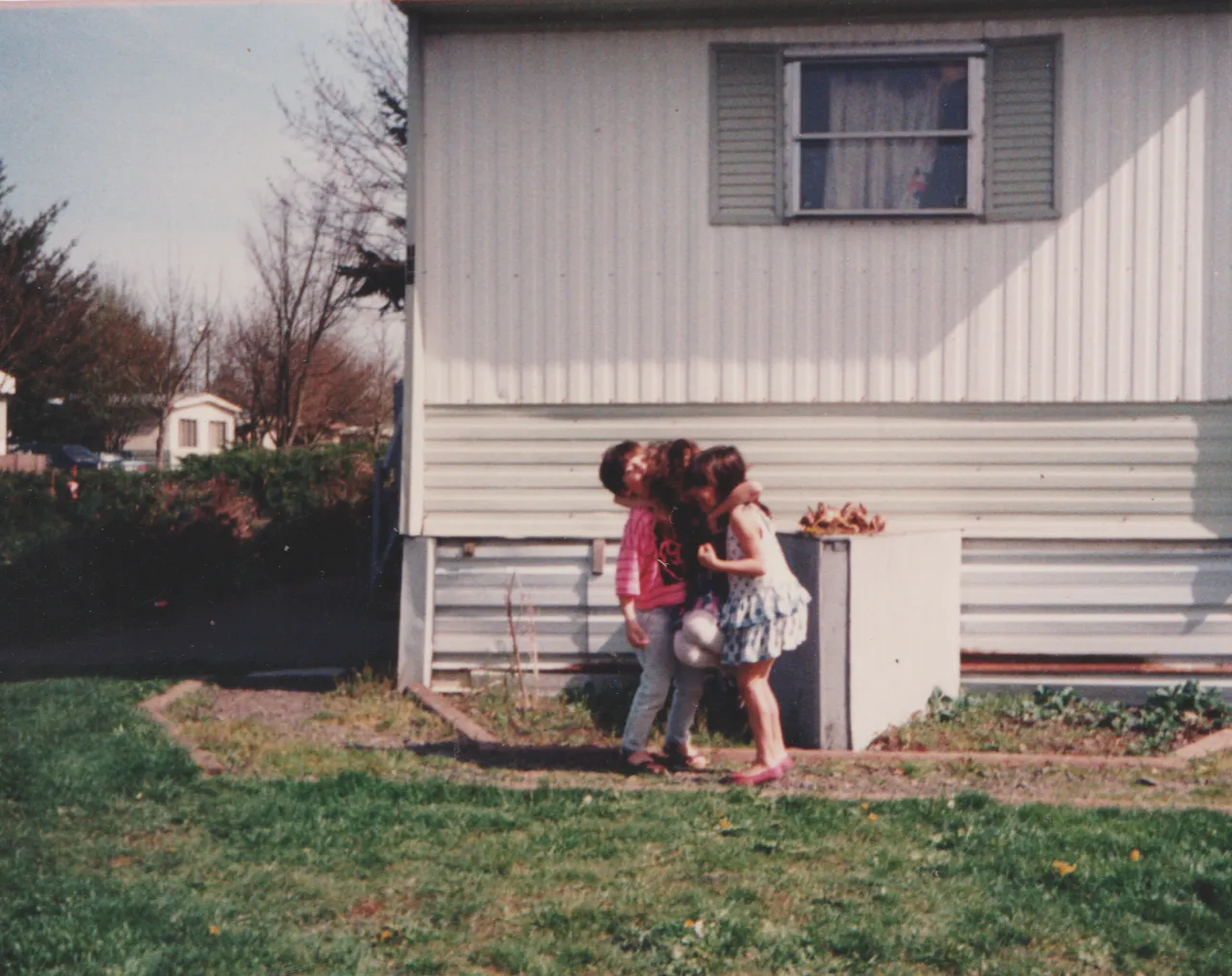 1991-06 - Looks like Tiffany Cumbo, Amber, and forget the other girl's name, this is probably 1991, not sure which month, could be another year-2.png