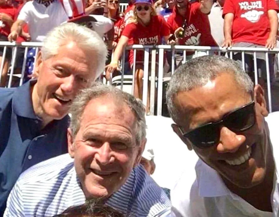 Clinton Bush Obama Baseball game F2fTdzpXkAA6KLE.jpeg