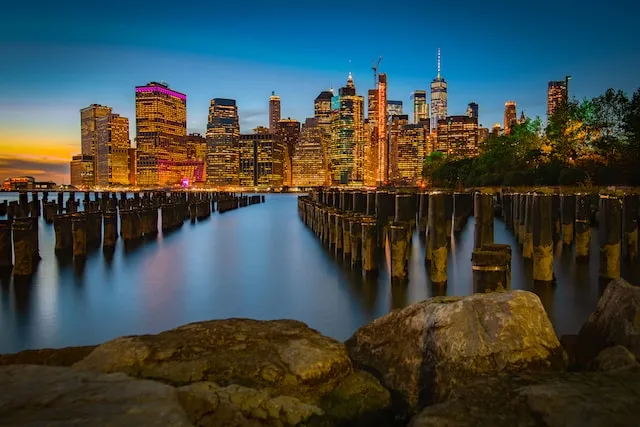 david-groves-raXnREhb-uI-unsplash New York West End.jpg