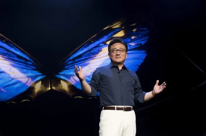 samsung scd galaxy x infinity display reveal