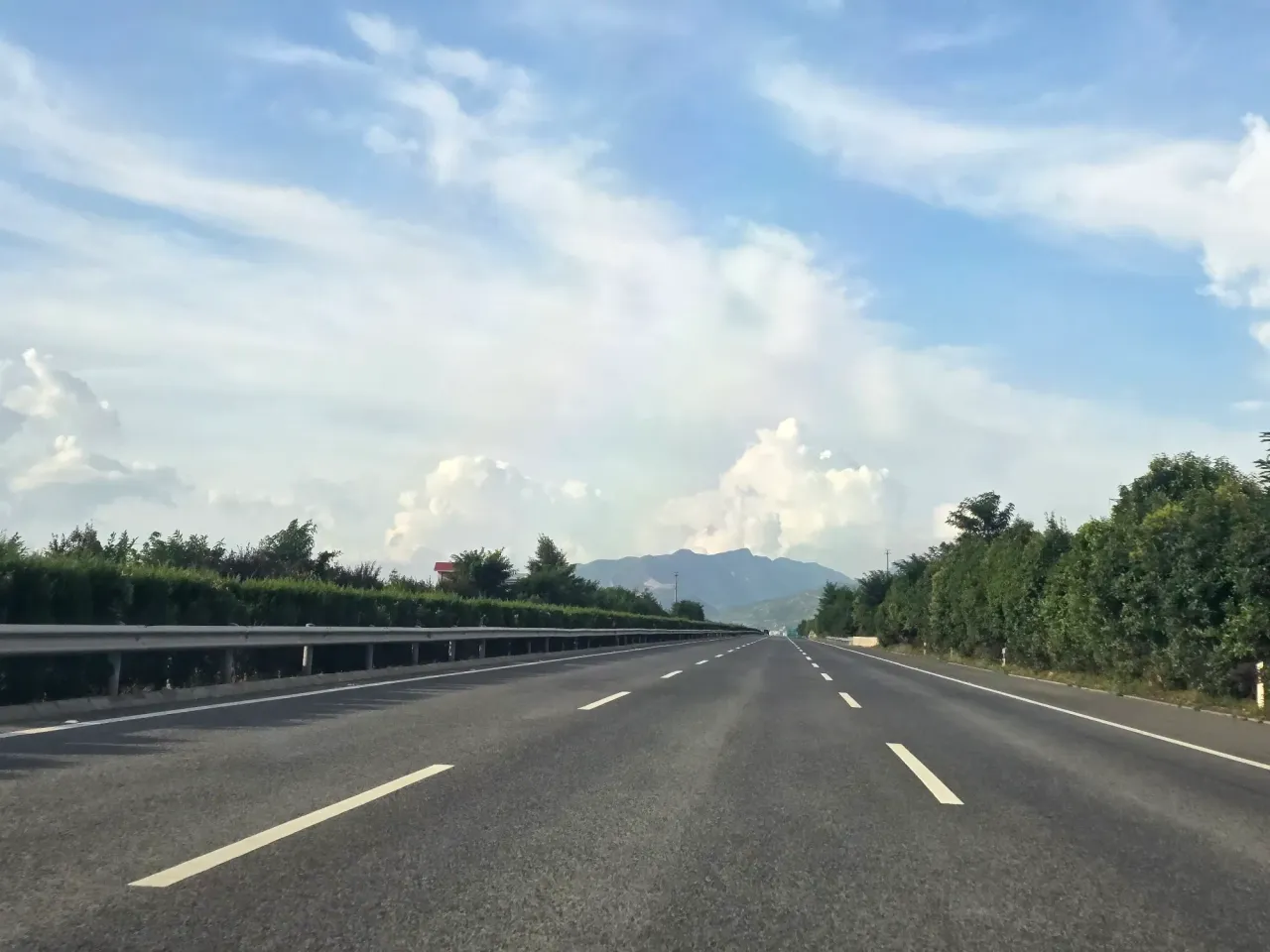 XPMn4gVZ3bO752UK_10120.webp