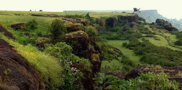 matheran-rail.jpg