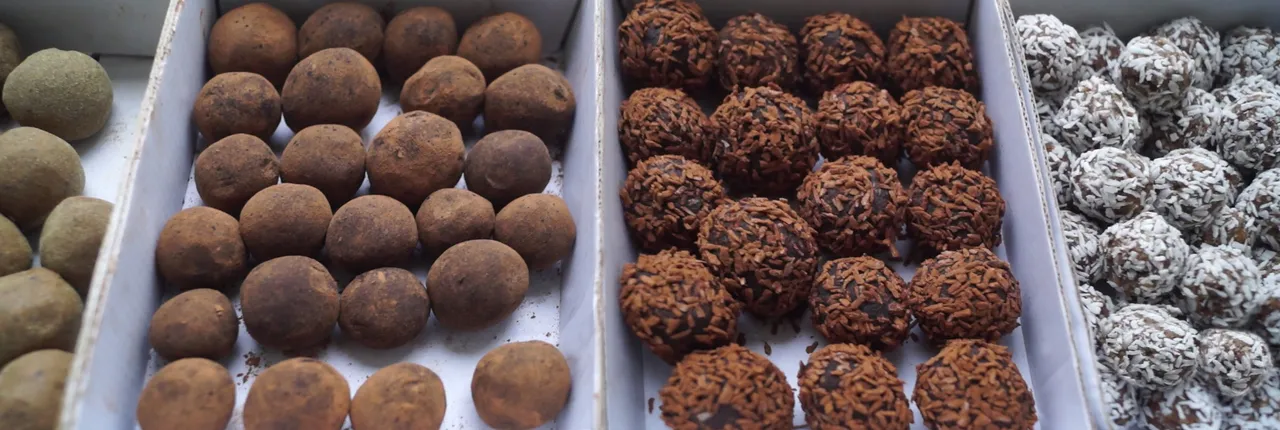 raw-balls_all.jpg