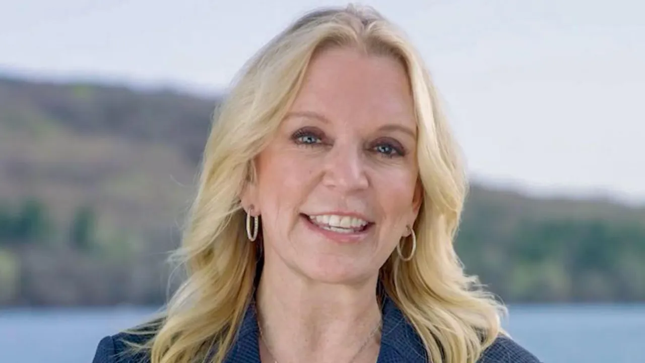 Karin-Housley.jpg