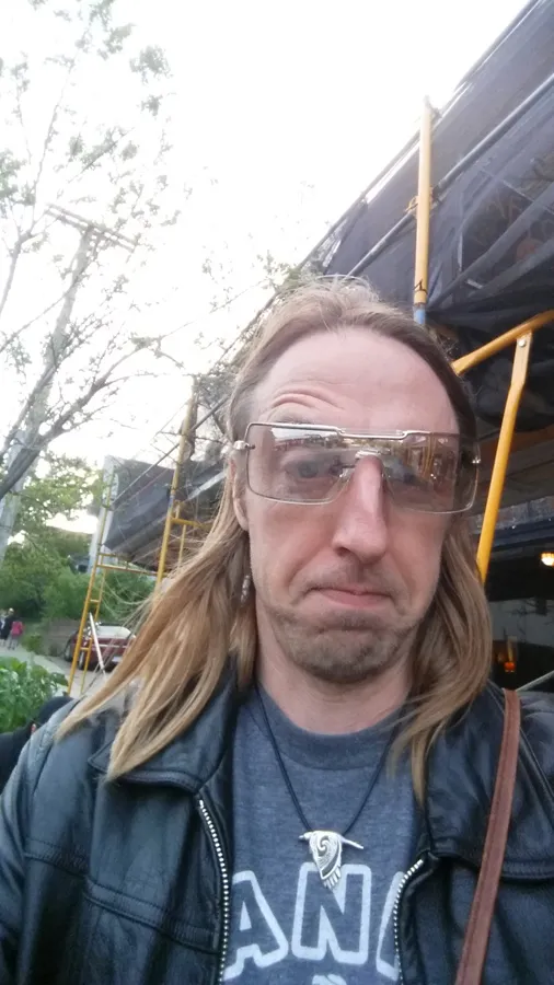 glassesStooge.jpg