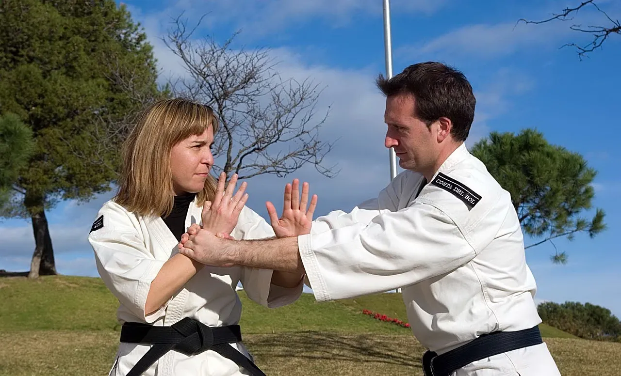 Defend against a headbutt.jpg
