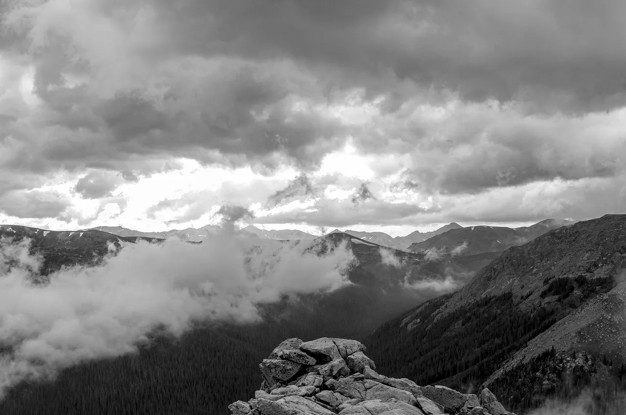 rockies_skyline_1.jpg