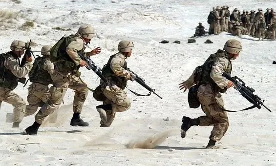 soldiers_1002_340.jpg