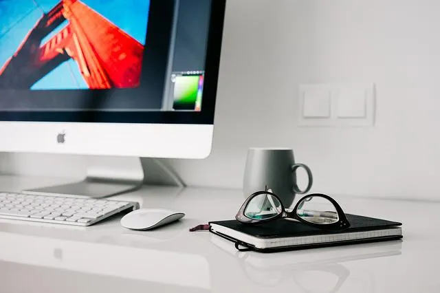 office_820390_640.jpg
