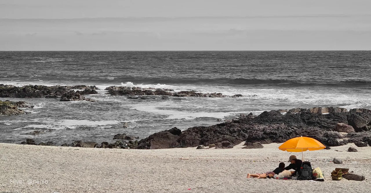 at-the-beach-005-m.jpg