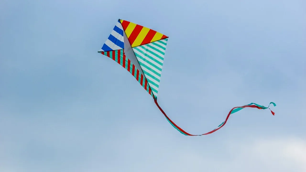 kite-1159538_1280.webp