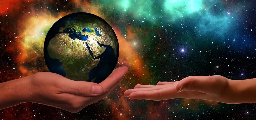 hands-4086542__480.jpg