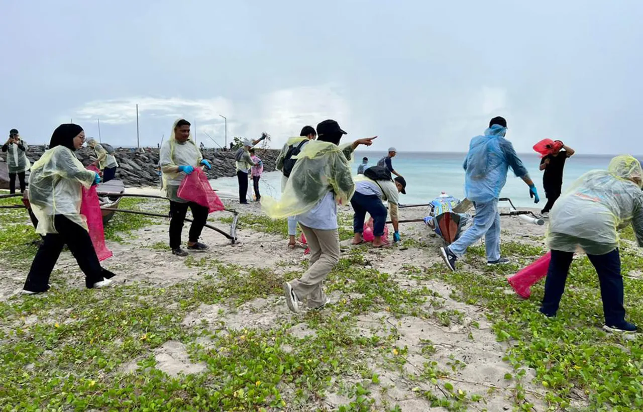 Bersih Pantai_03.jpg