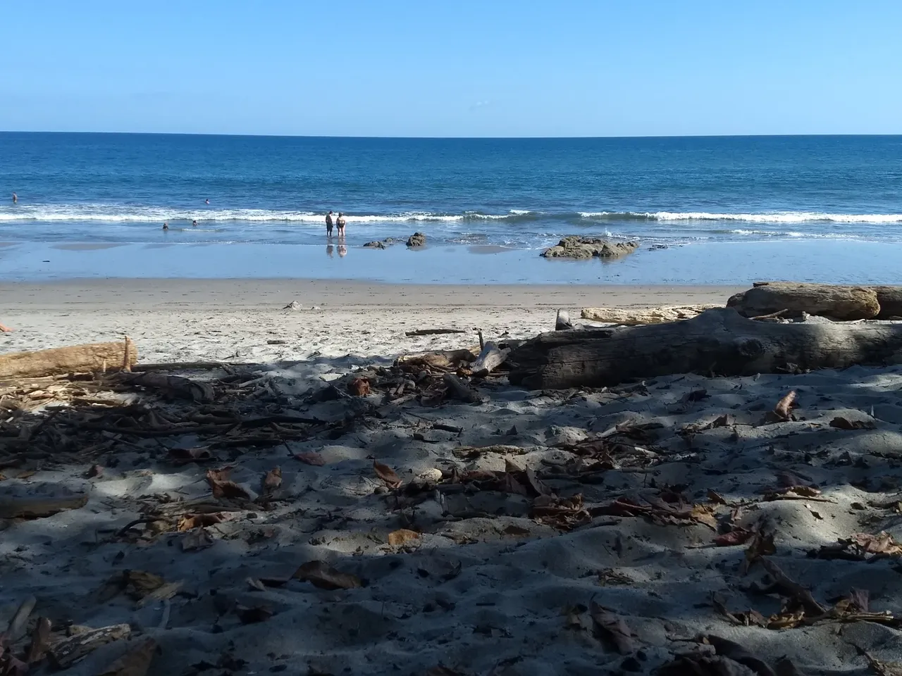 A much larger beach lies north of the town.