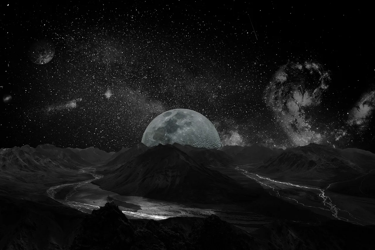 moon-2048727_1920.jpg