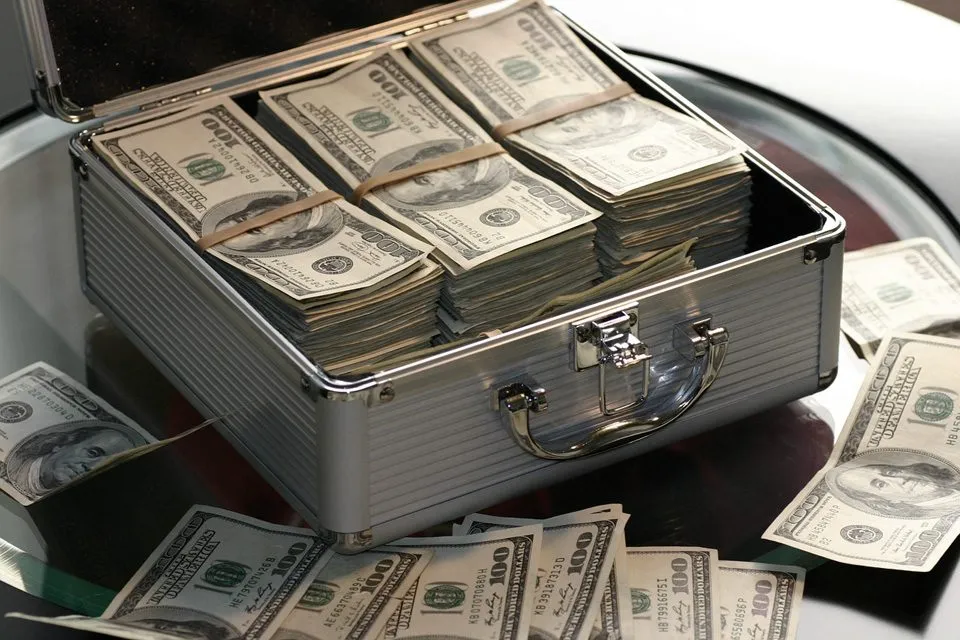 money-box-960x640.jpg