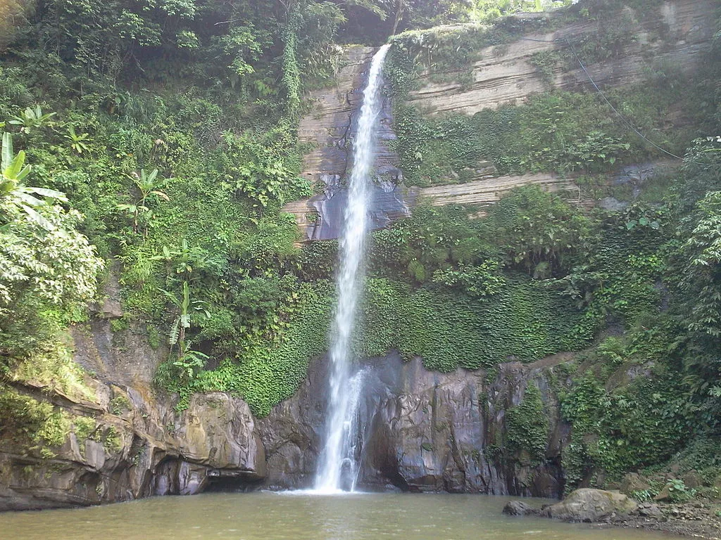 Madhabkunda_Falls.jpg