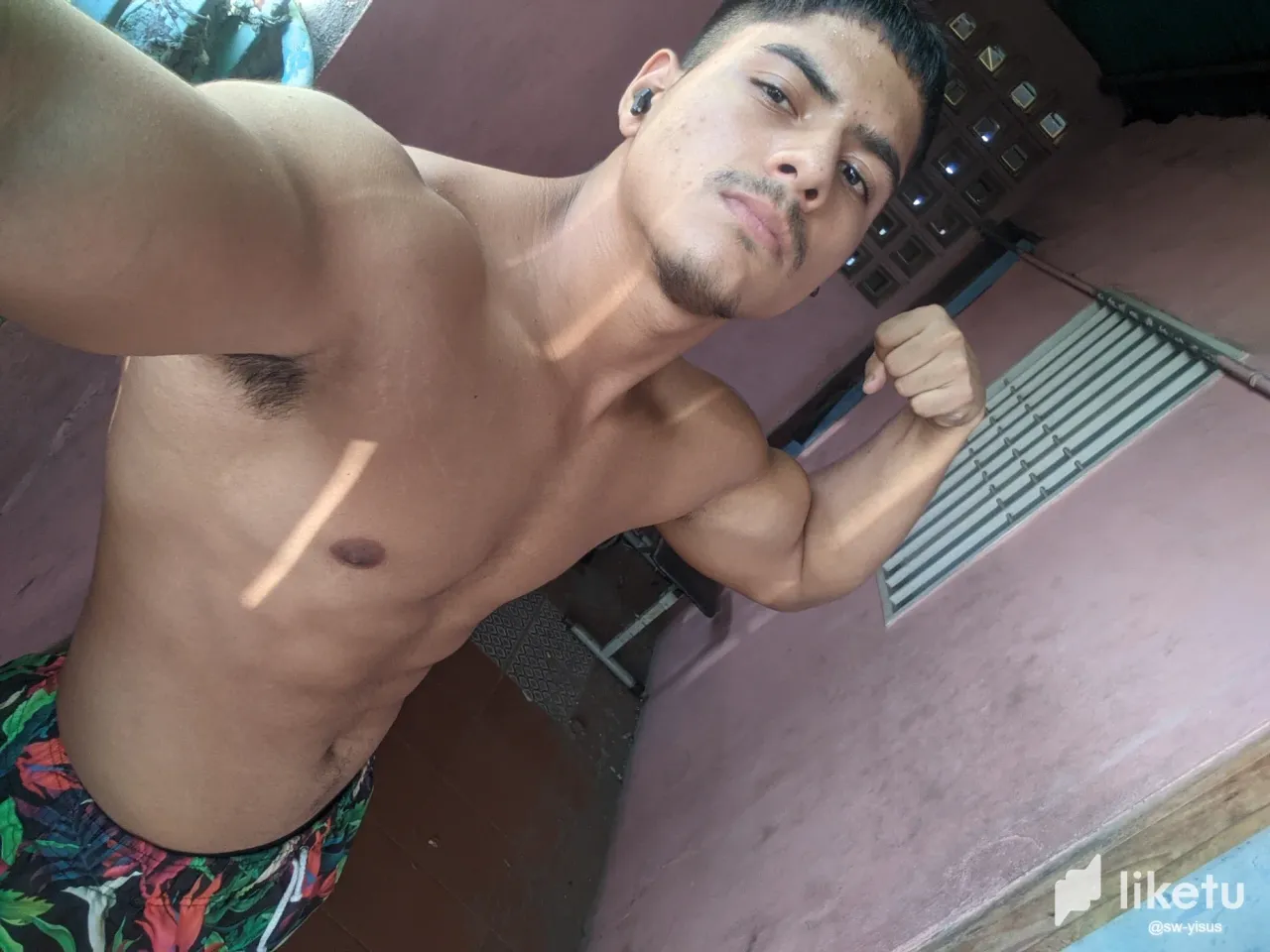clsm4ksva000sjmsz8nbe0moc_PXL_20240213_174057166.webp