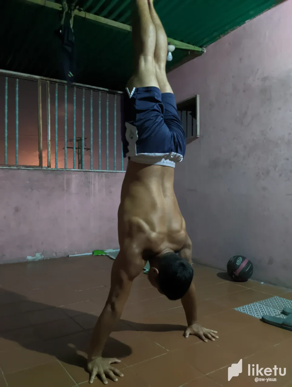 clss9kvg2000c6hsz4jk18d0p_PXL_20240218_201924225.webp