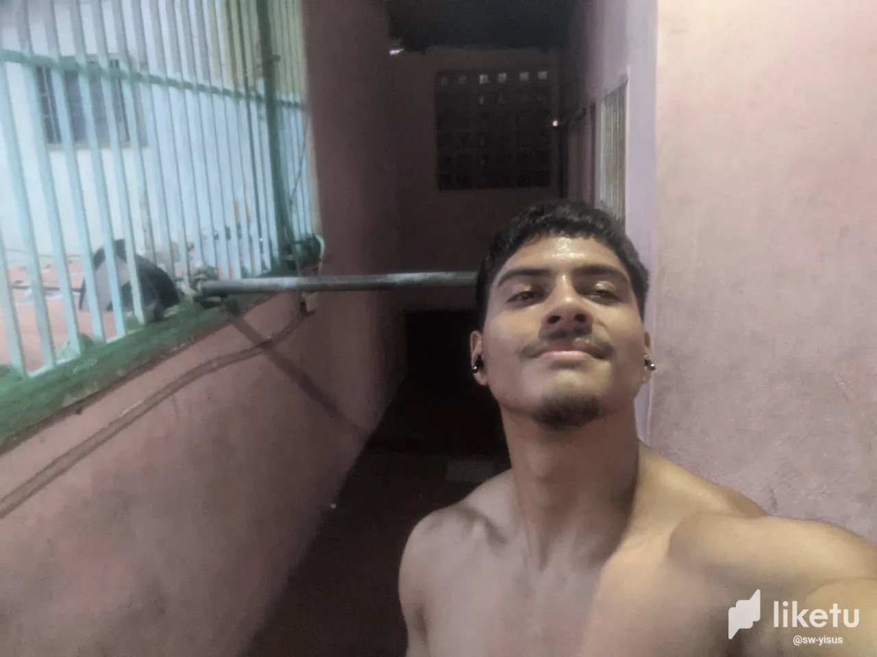 clvbo5cye002rvxsz57u73kur_PXL_20240422_185047548.webp