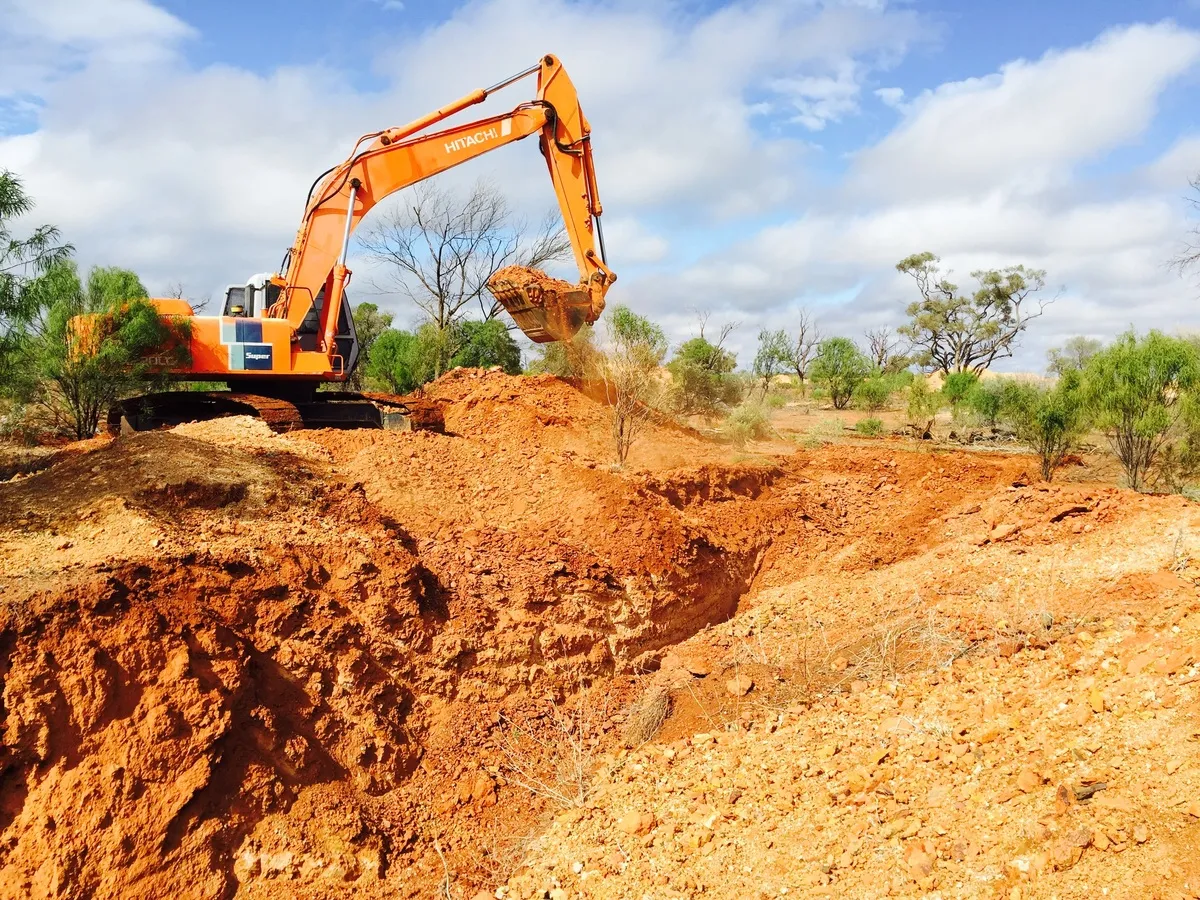 red-soil-machinery-material-australian-geology-1057897-pxhere.com.jpg