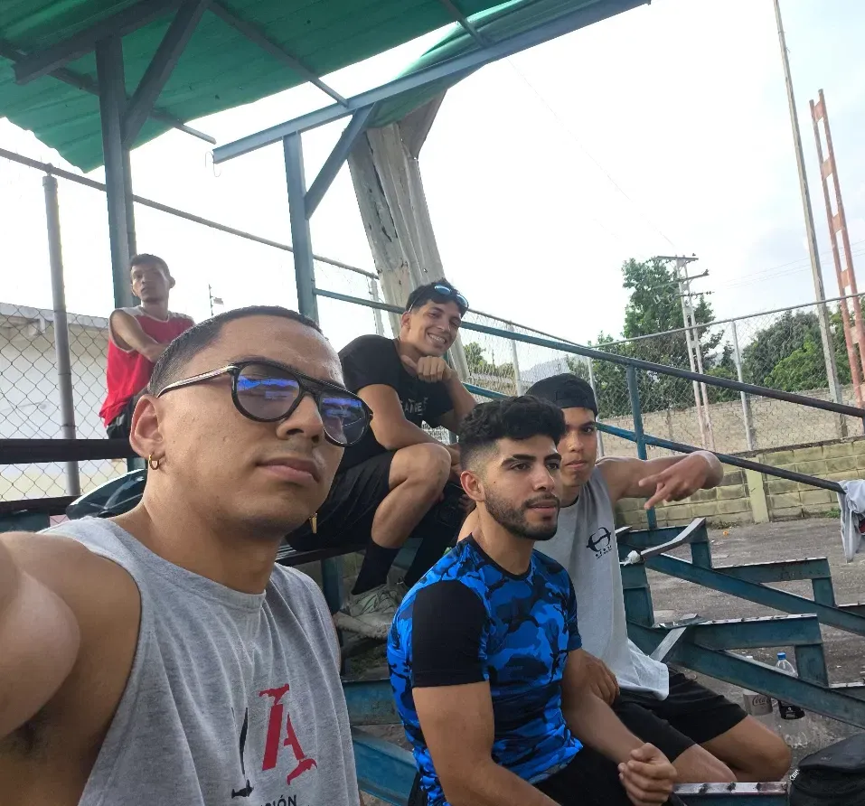 XLOgmVrgdYn0IEwh_1000934220.webp