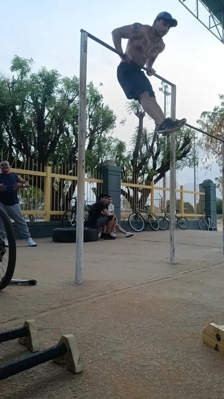 AJdVHqmxZZ7PRWwt_1000355581.webp