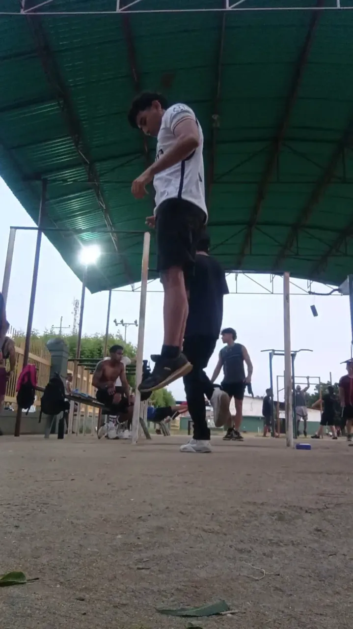 J2fhPeIkYsT38Ih4_1000451358.webp