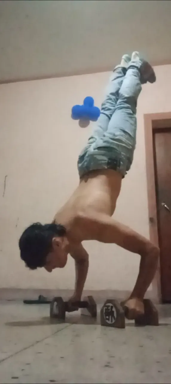 04CF2l1M7CSJUPkW_1000092500.webp