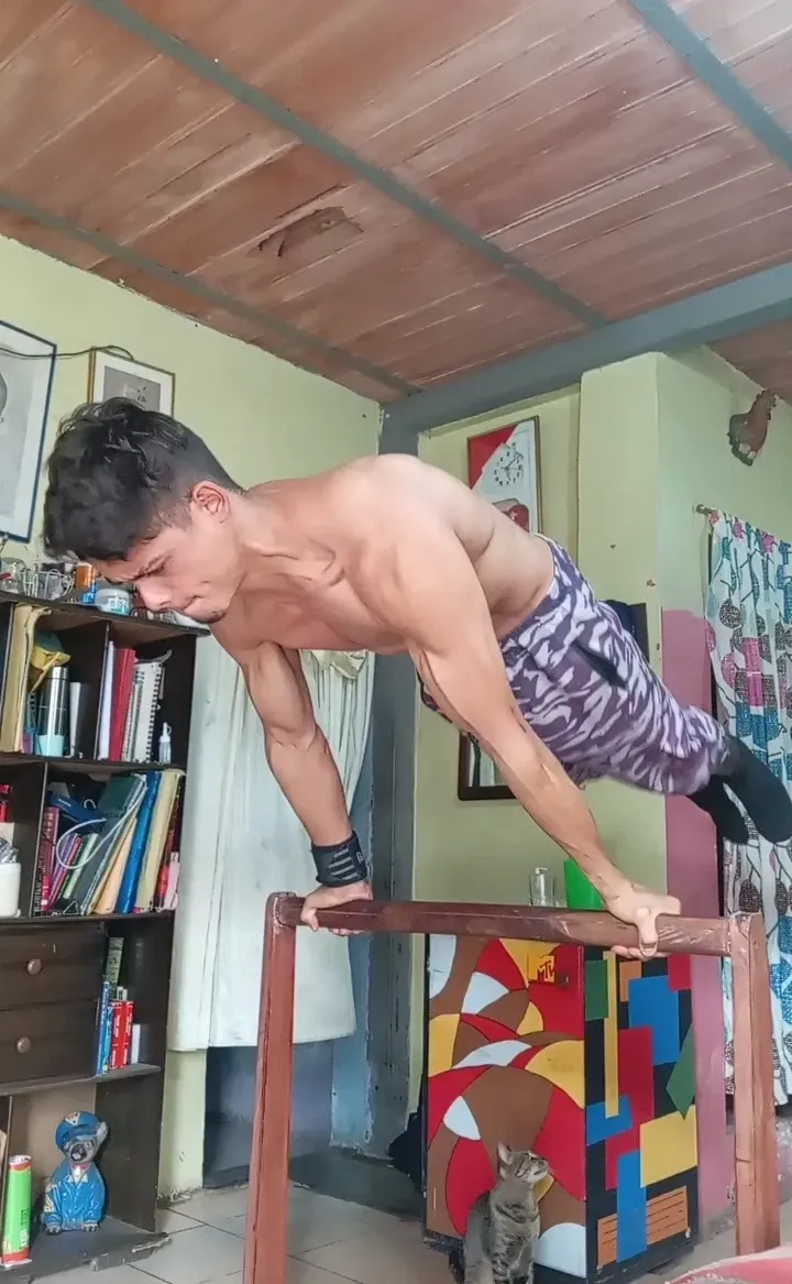 Cc5a7y63bm6HBHpo_1000103289.webp