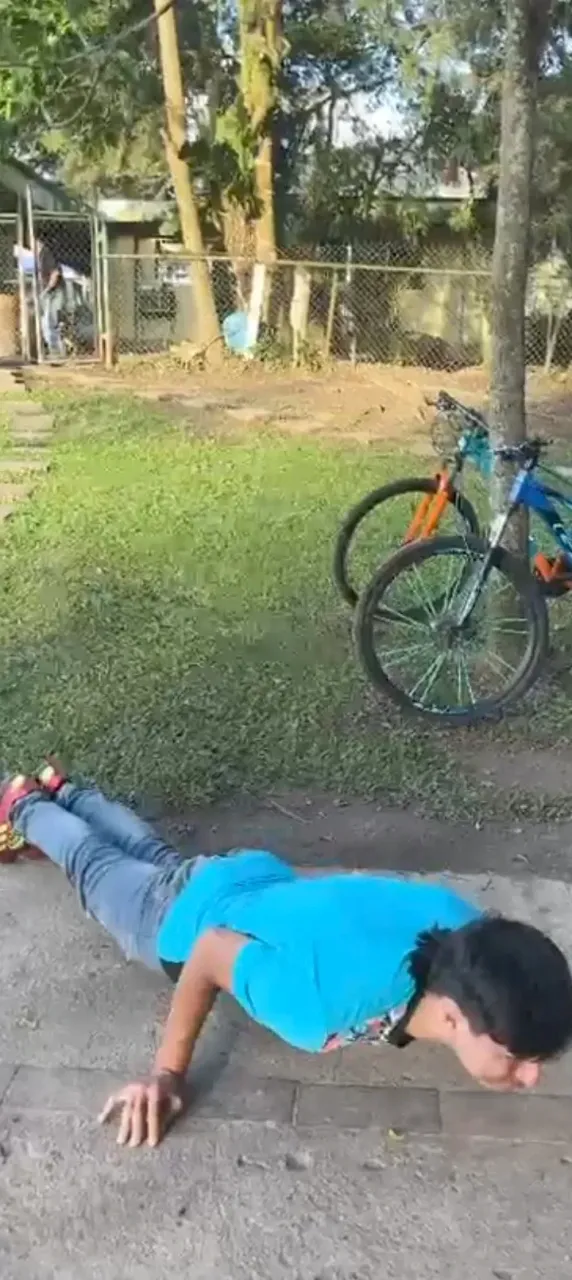 MtzkGcZpugF19ax8_1000111137.webp