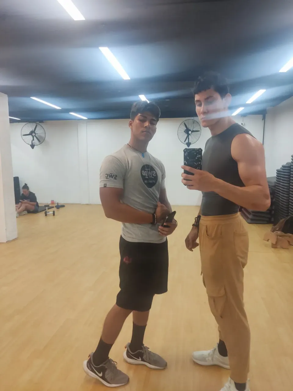 4lYAITXd0LJZmitd_1001786368.webp