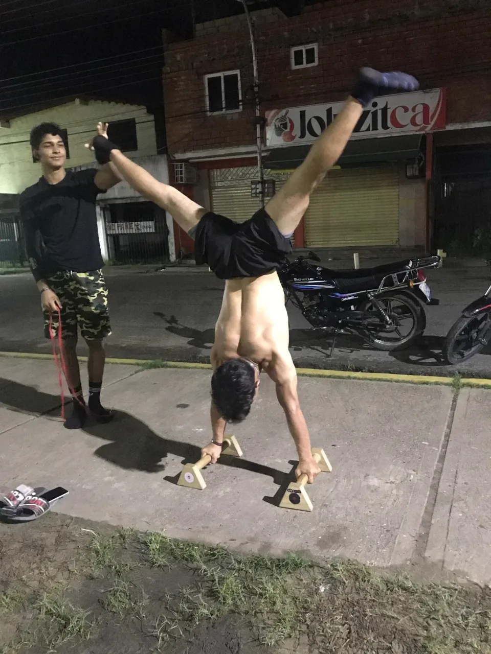 725w2yDDPFK2YG40_1000112090.webp