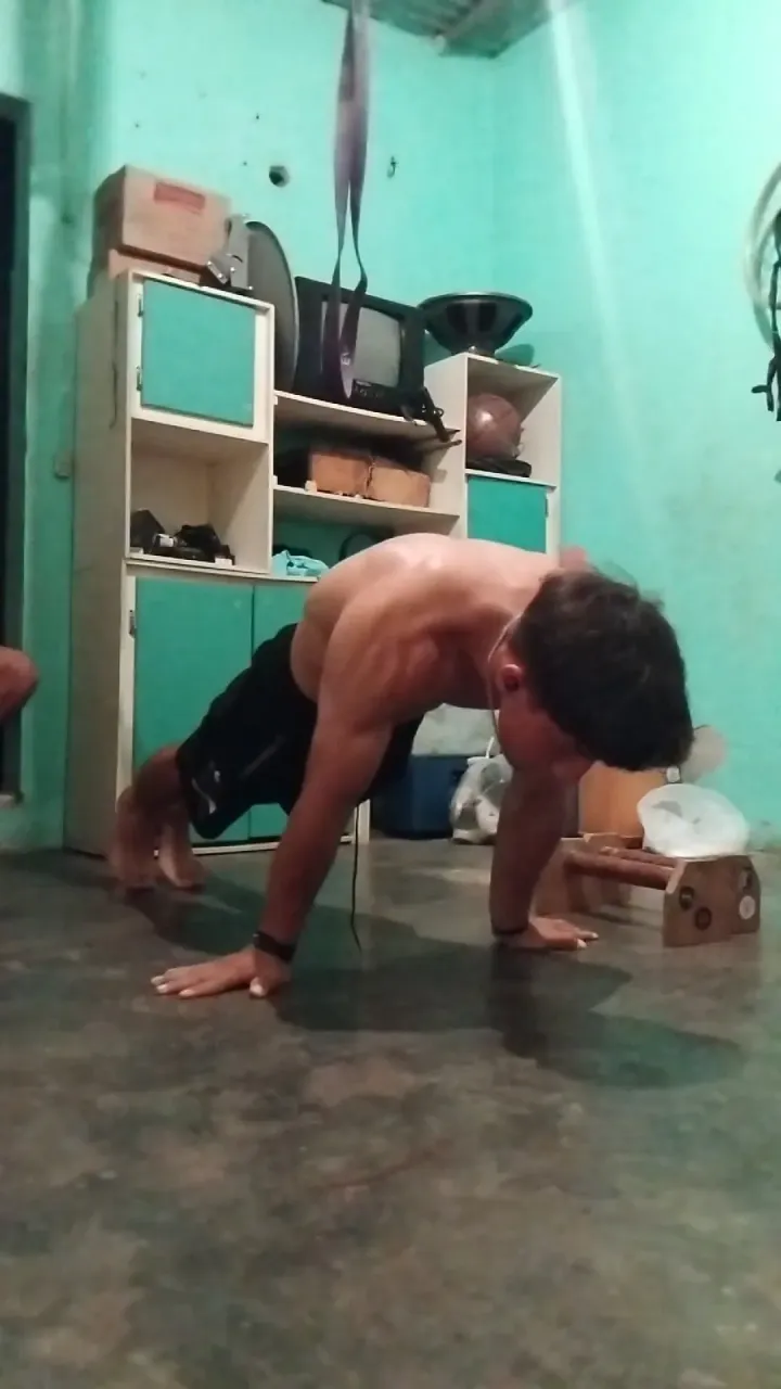 AHdlKU2uc56GefyA_1000076741.webp
