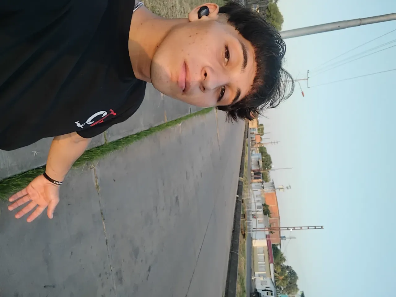 Nqa7nbucVoanZjVn_1000057382.jpg