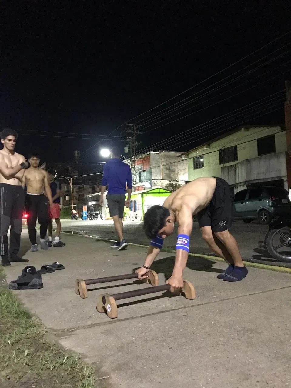 RaF9D64BHlm0HUxi_1000116741.webp