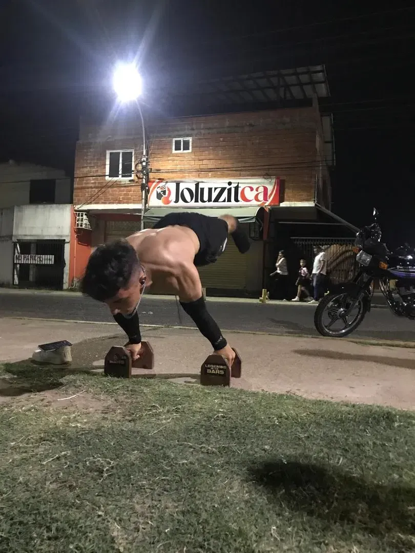 YniKKx5Y5fecG9x8_1000081696.webp