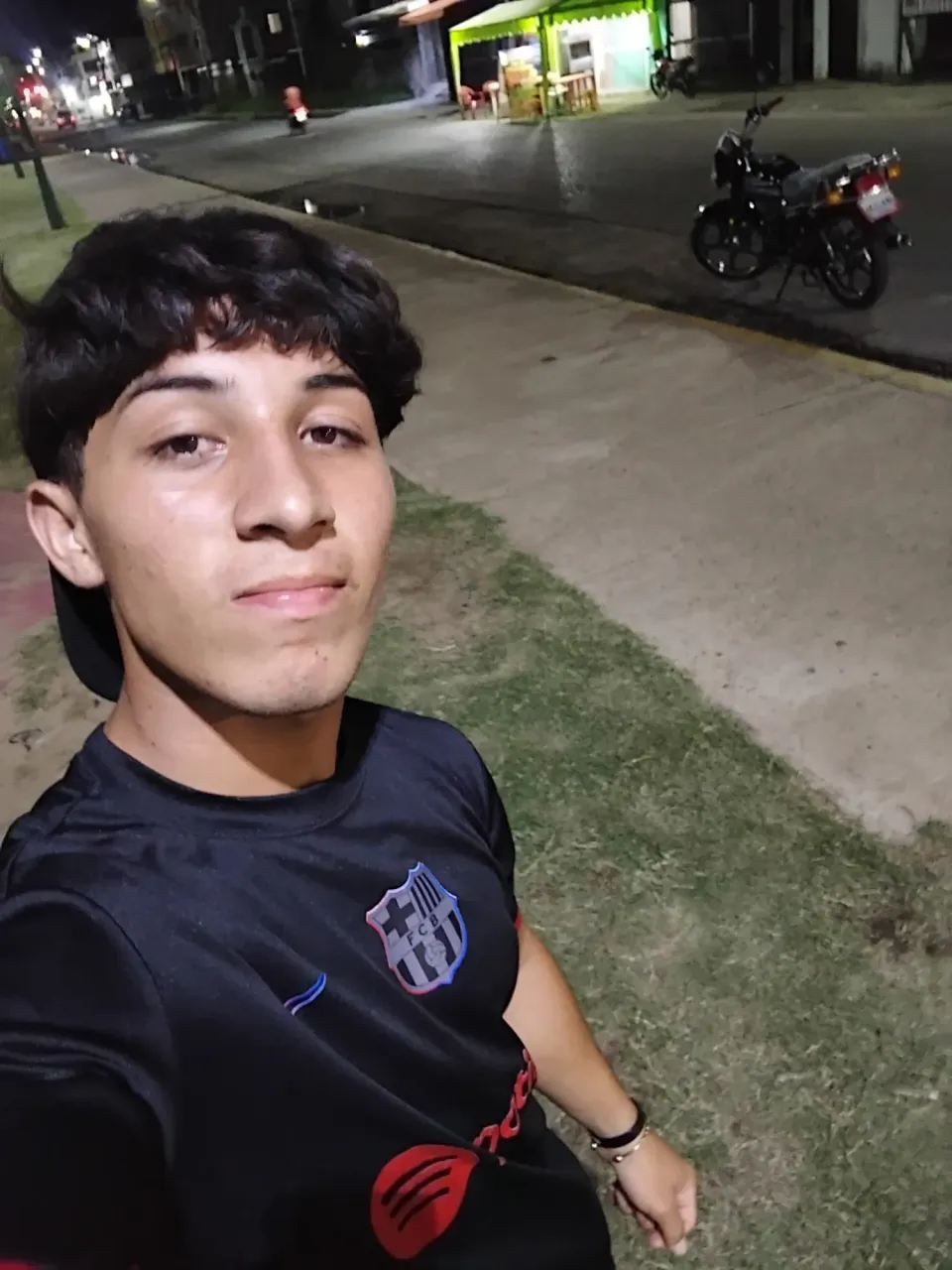 g3k3es3mzvOgKpQs_1000078260.webp