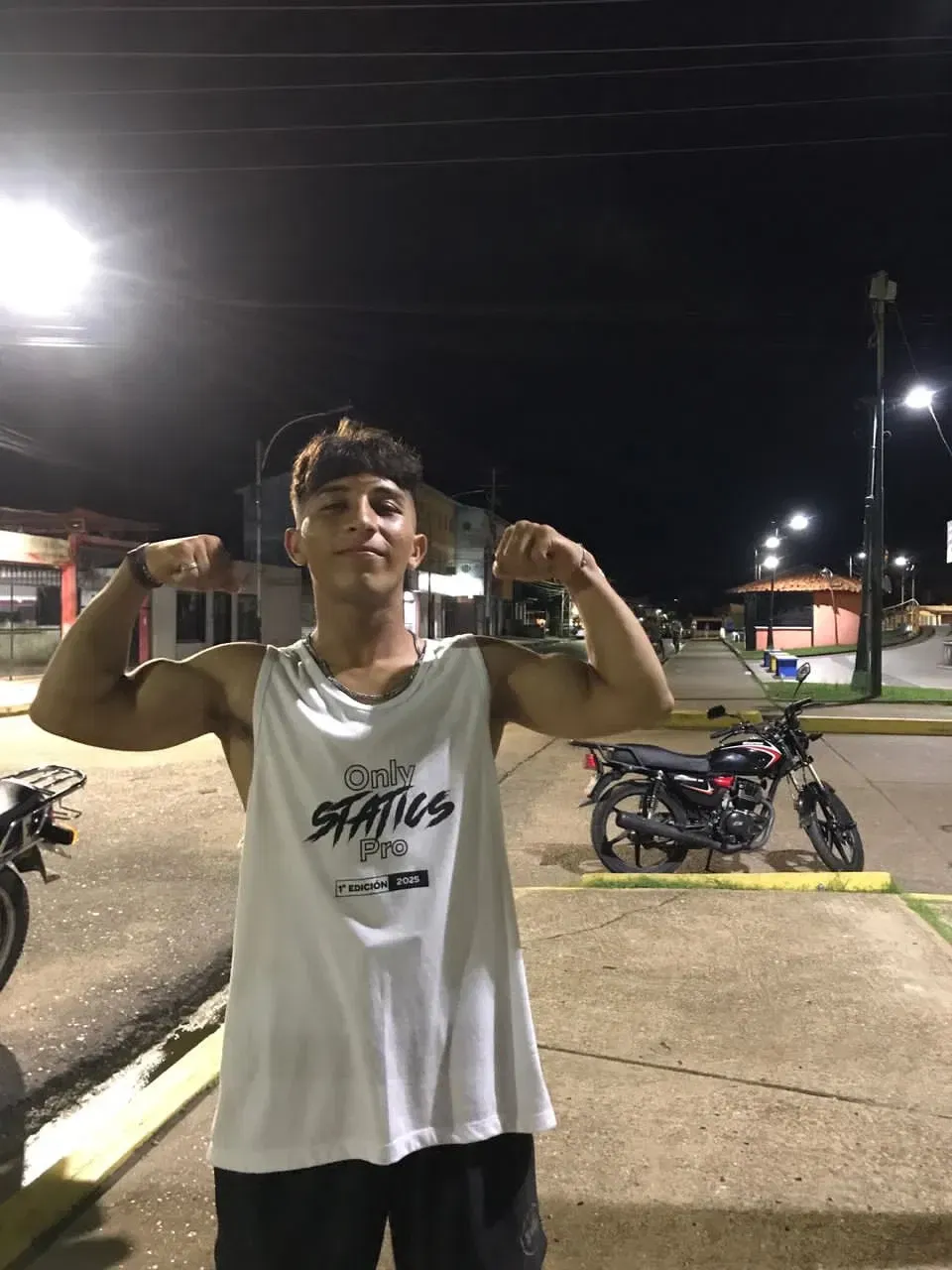 gox4uwFI1ihkXzn9_1000091945.webp
