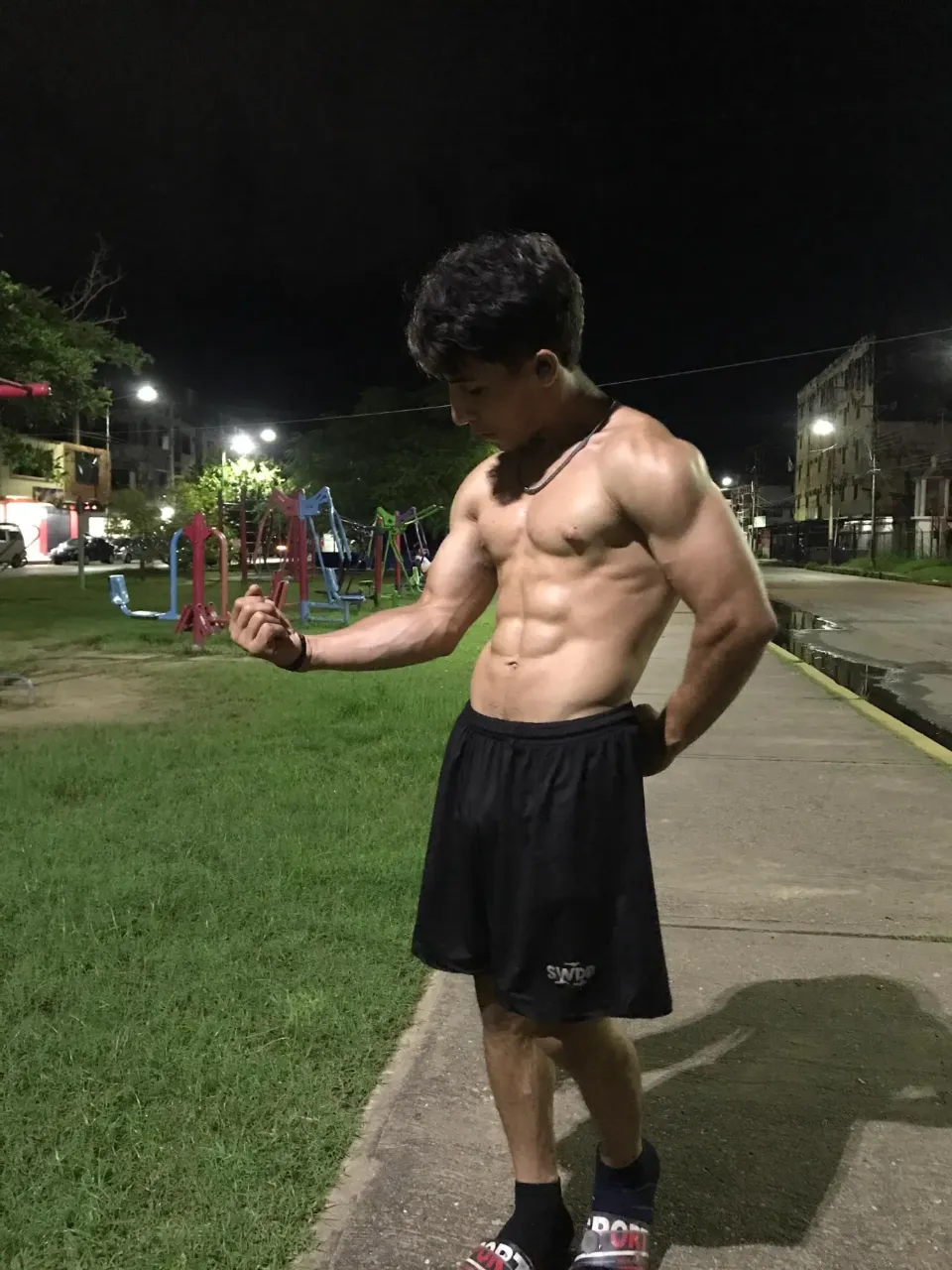 nQ8vBdxnKmsTBMia_1000112086.webp