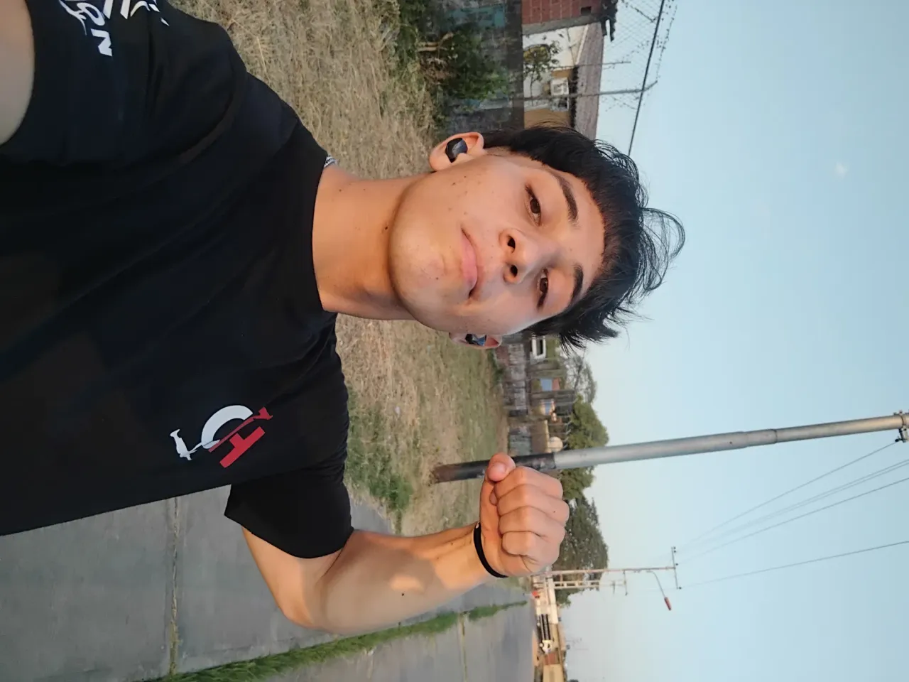 rFOHuFqm76mLTFfo_1000057384.jpg