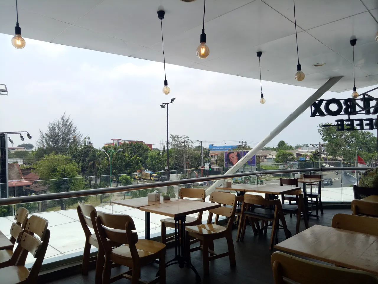Chat Box Outdoor 2.jpg