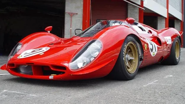 7.- Ferrari 330 P3.jpg