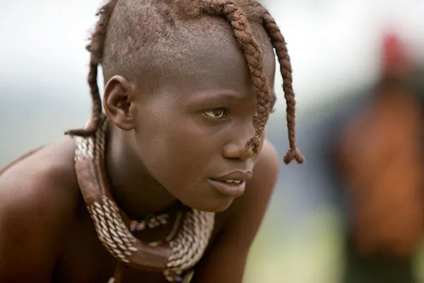 rambut-gimbal-suku-himba.jpg