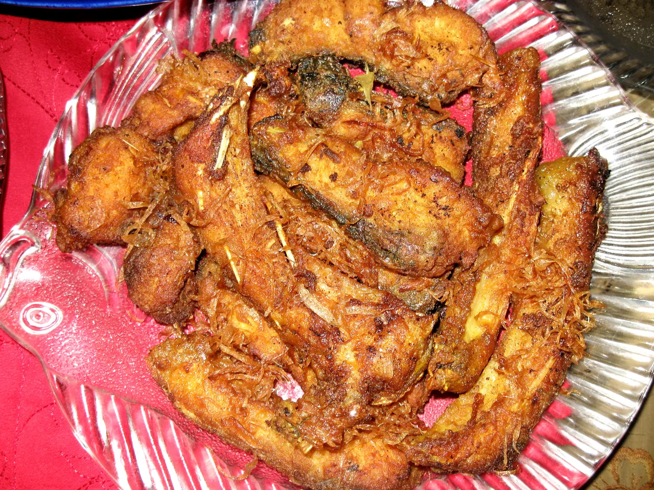 Fried_Rohu_in_Bangladesh.jpg