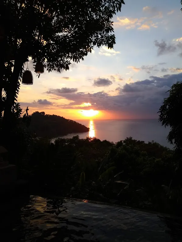 SunsetatCasadeFrutasPool.jpg