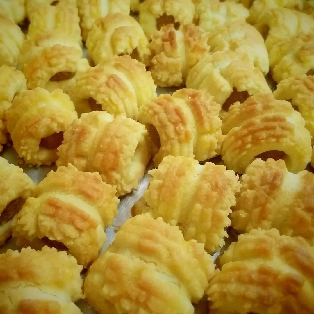 Homemade pineapple roles