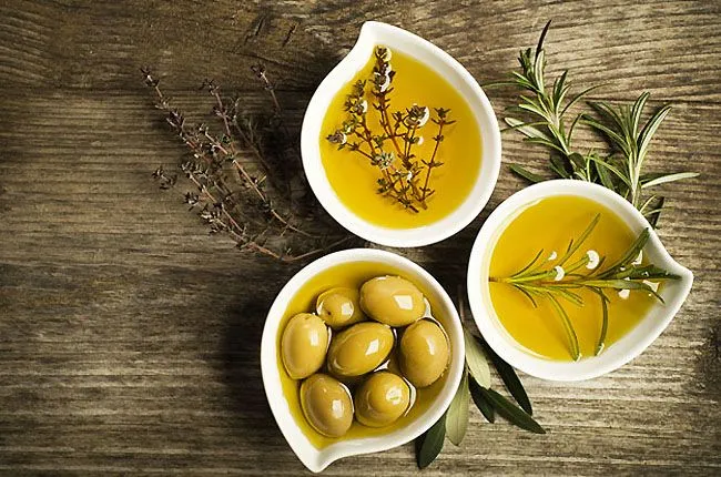 Olive-Oil-Brain-Health (1).jpg