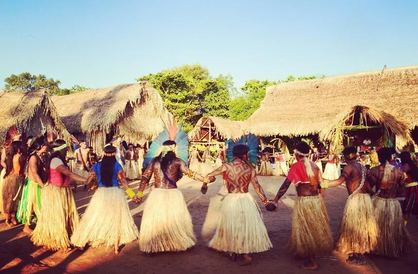 danca aldeia huni kuin.jpg